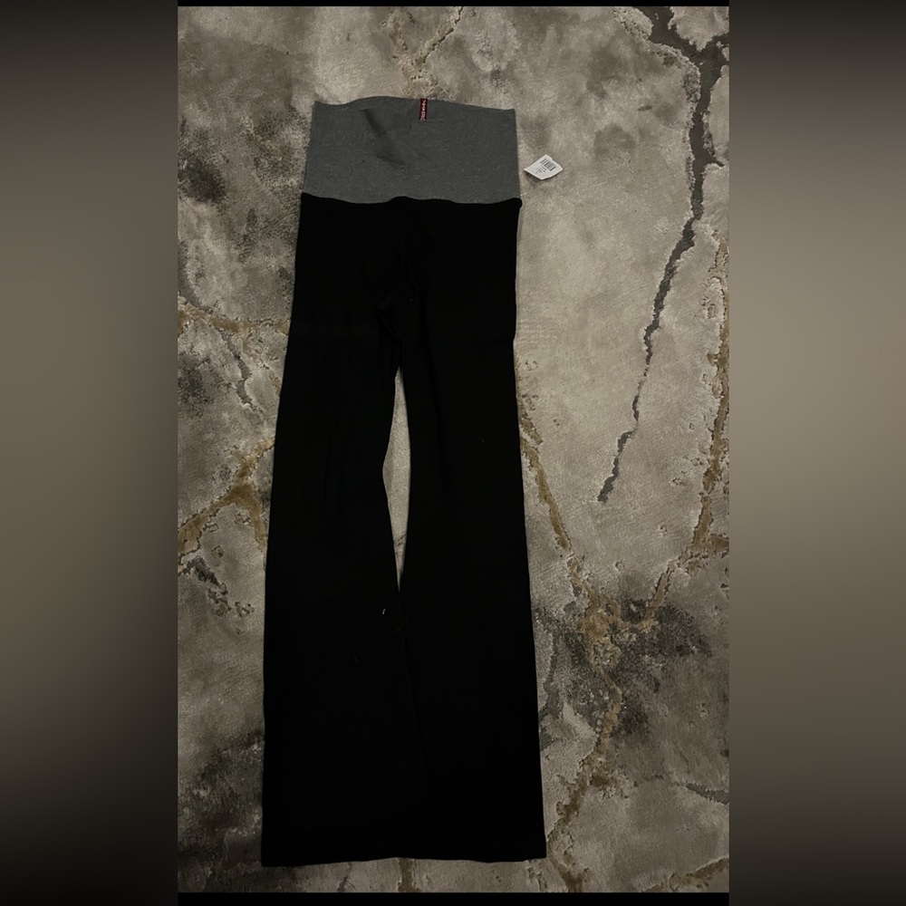 Women Black Hardtail Bootleg Flare Pants size small BRAND NEW - tags still on